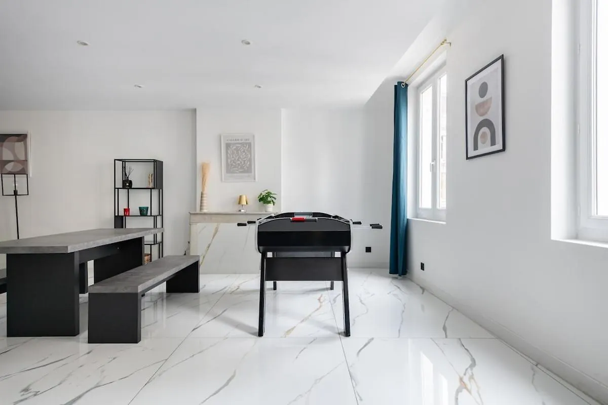 Bel Appart St Fe, Moderne Et Central Pour 2 Personnes Marseille 0*,  France